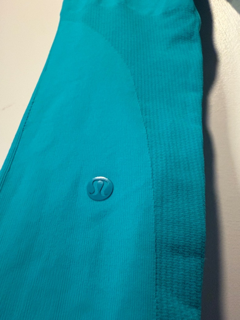 Lululemon Zone In Crop Leggings Peacock Teal Compression Seamless Approx SZ 4 - Picture 4 of 10
